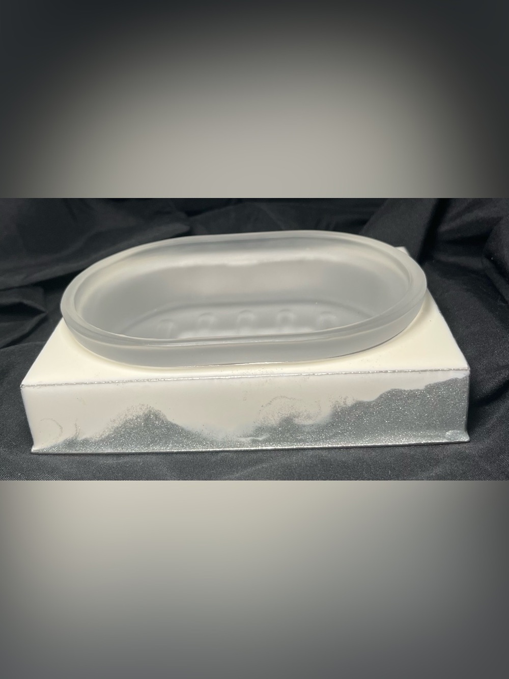 NWOT Mike & Ally Lava Pure White /Silver Rectangle Soap Dish